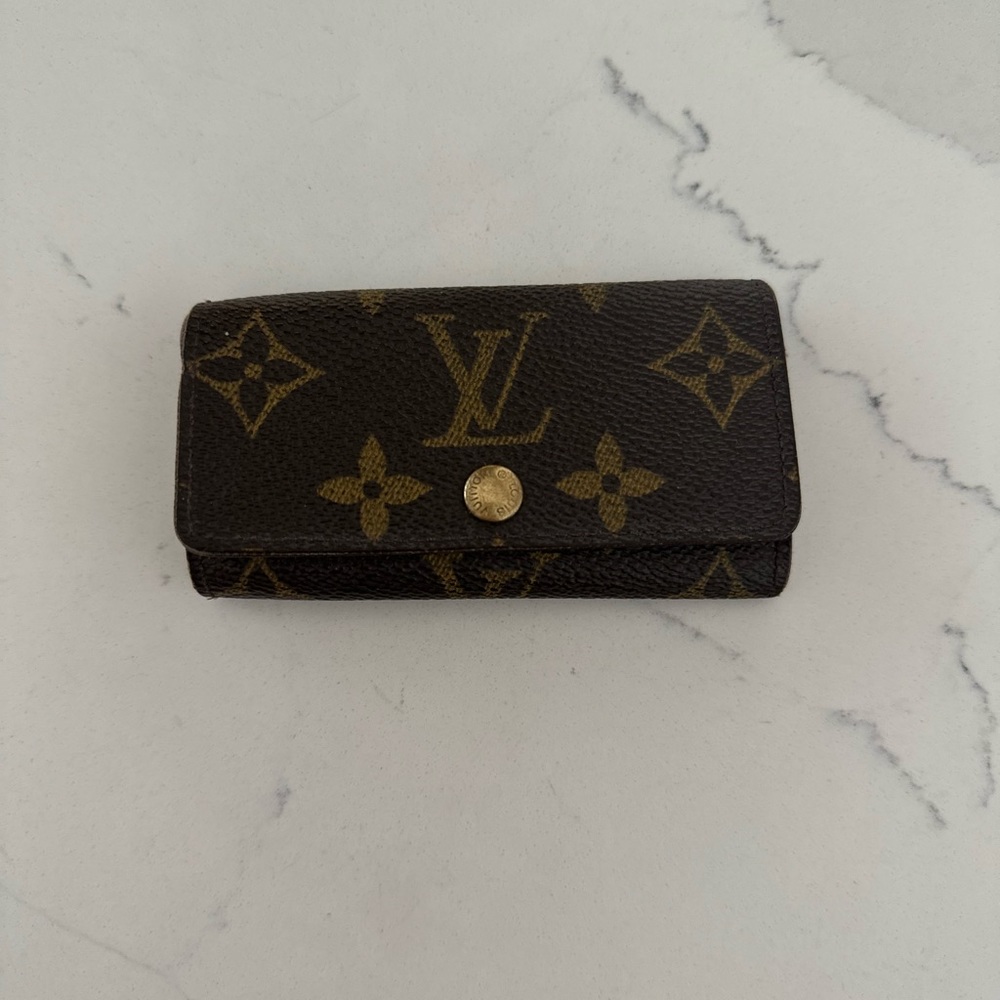 Vintage Louis Vuitton Monogram 4 Key Holder